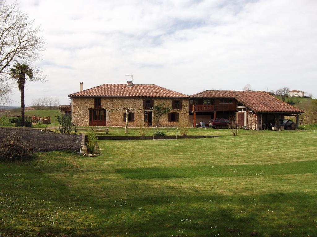 Gite Tauzia Brassempouy Exterior foto